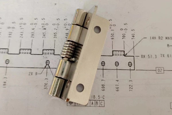 High-quality Zinc Alloy Metal Spring Hinges, Beautifully Shaped, Commonly Used in Toy Box Covers